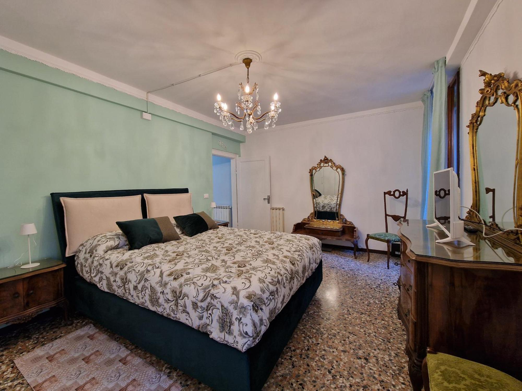 Veneziacentopercento La Forcola Apartment, Next To Rialto Bridge ภายนอก รูปภาพ
