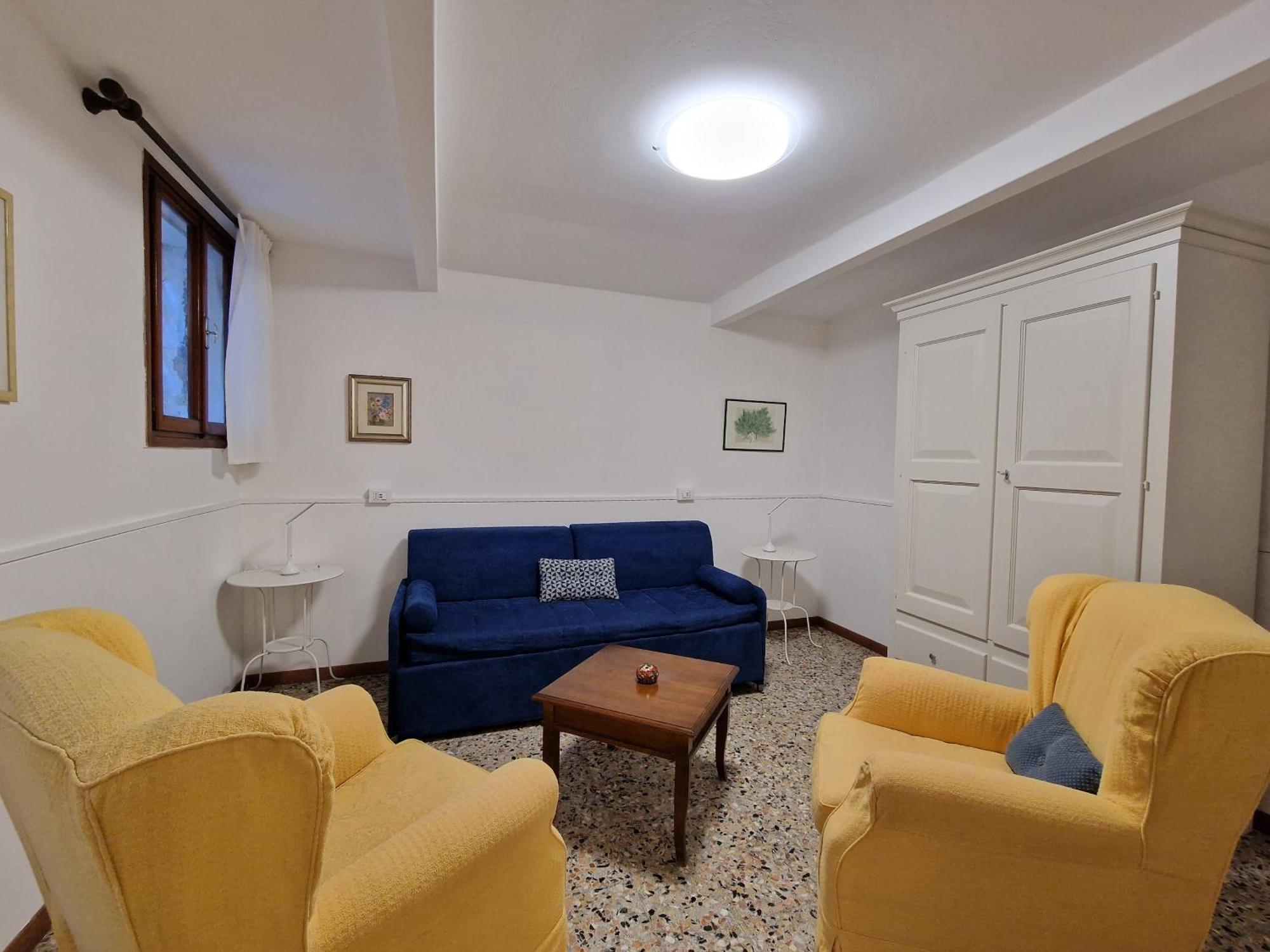 Veneziacentopercento La Forcola Apartment, Next To Rialto Bridge ภายนอก รูปภาพ