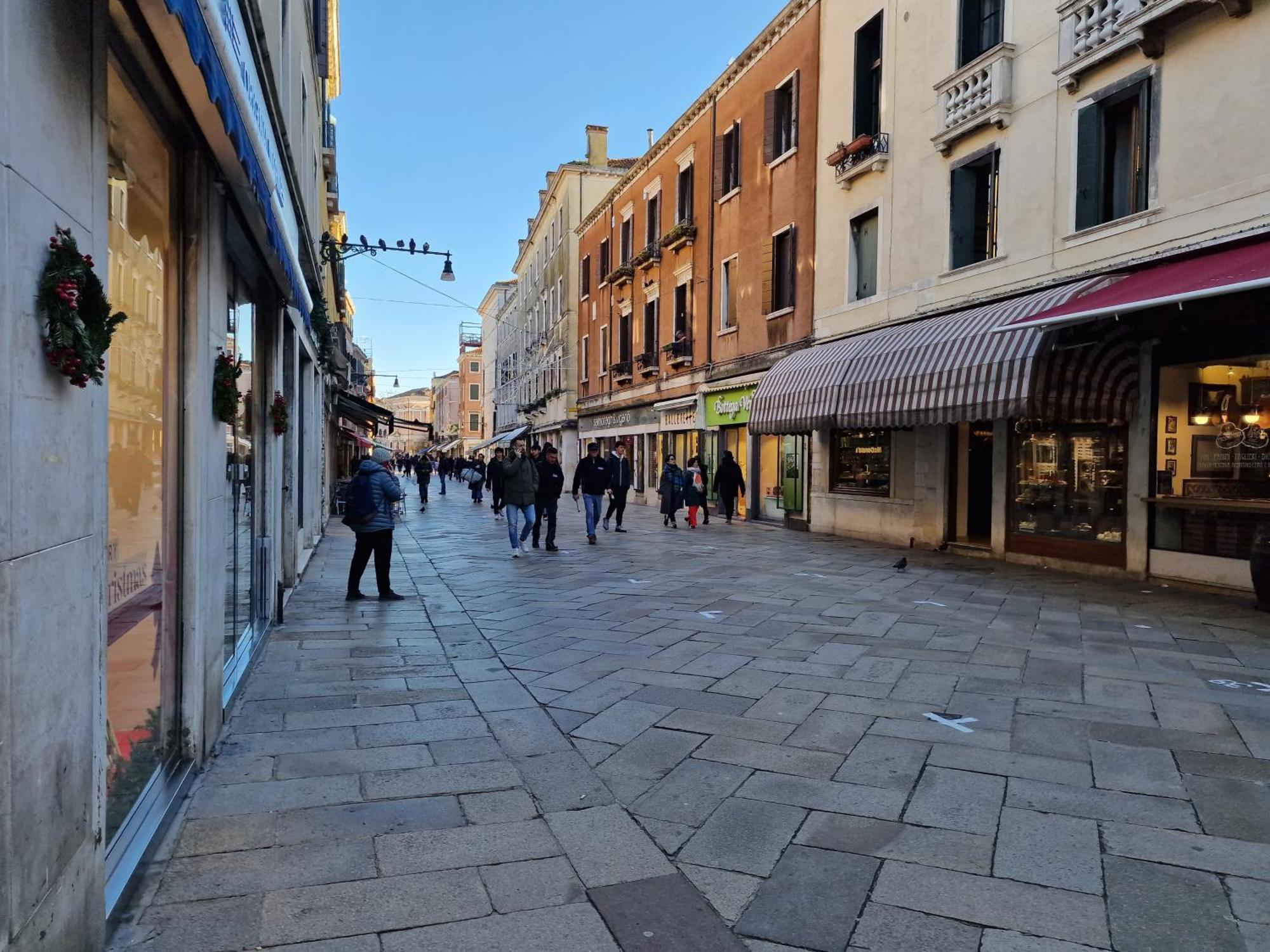 Veneziacentopercento La Forcola Apartment, Next To Rialto Bridge ภายนอก รูปภาพ