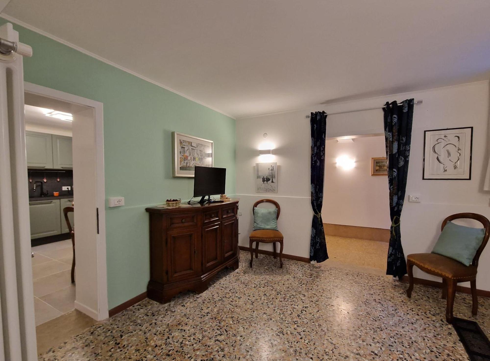 Veneziacentopercento La Forcola Apartment, Next To Rialto Bridge ภายนอก รูปภาพ