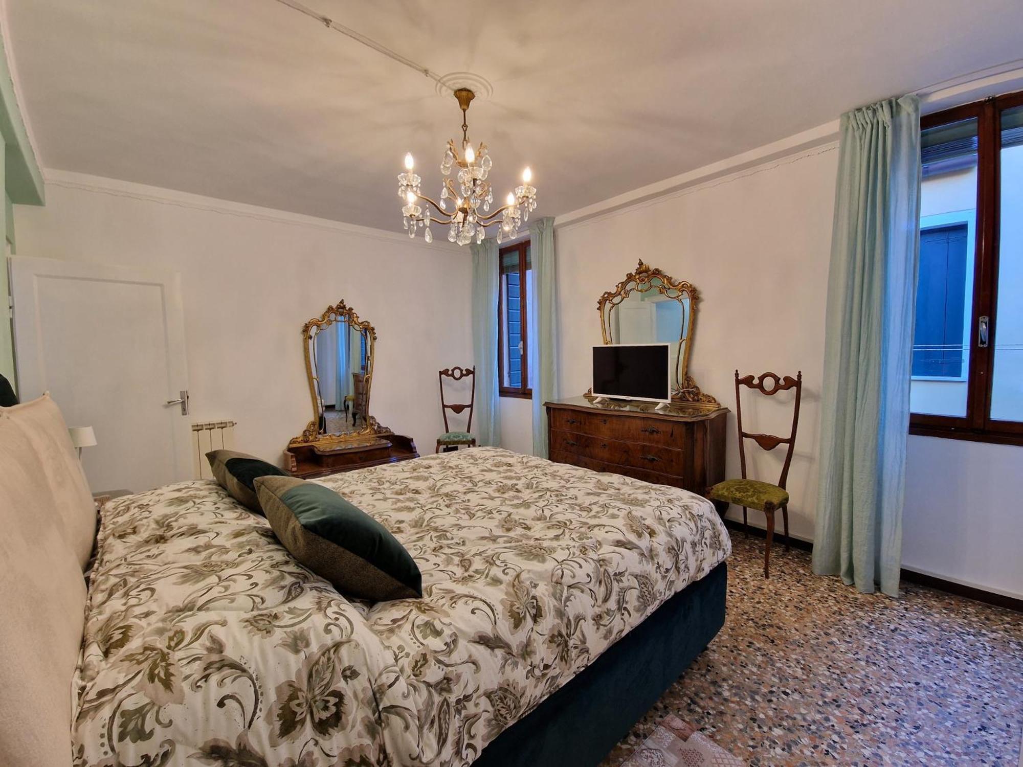 Veneziacentopercento La Forcola Apartment, Next To Rialto Bridge ภายนอก รูปภาพ