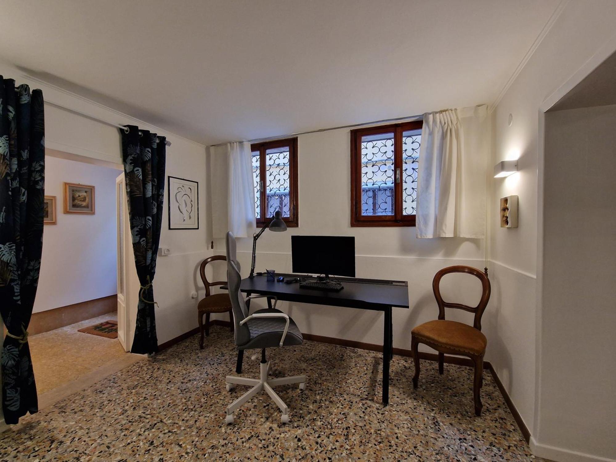 Veneziacentopercento La Forcola Apartment, Next To Rialto Bridge ภายนอก รูปภาพ